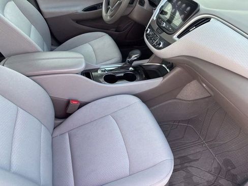 Used 2023 Chevrolet Malibu LT w/ LPO, Floor Liner Package FWD image 38