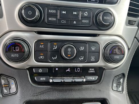 Used 2019 GMC Yukon SLT AWD/4WD image 29