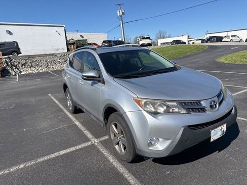 Used 2015 Toyota RAV4 XLE image 4