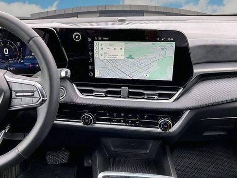 Certified 2026 Chevrolet Equinox LT AWD/4WD image 6