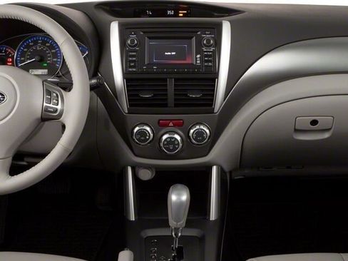 Used 2013 Subaru Forester 2.5X image 10
