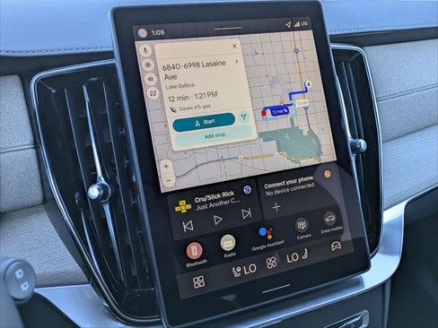 New 2026 Volvo XC90 B6 Plus w/ Protection Package Premier image 10