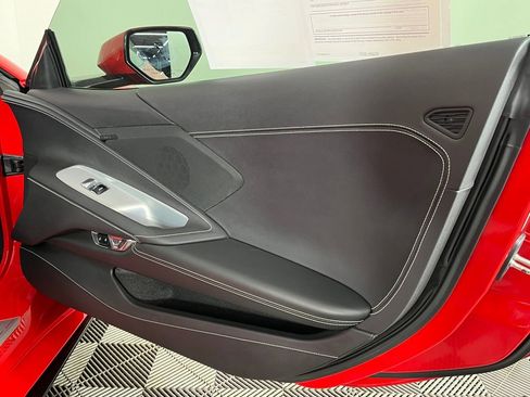 Used 2020 Chevrolet Corvette Stingray Coupe w/ Z51 Performance Package image 12