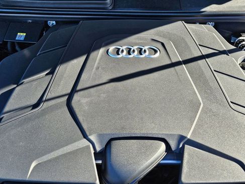 New 2025 Audi Q8 Premium image 15
