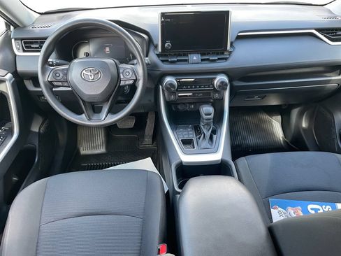 Used 2023 Toyota RAV4 LE AWD/4WD image 16