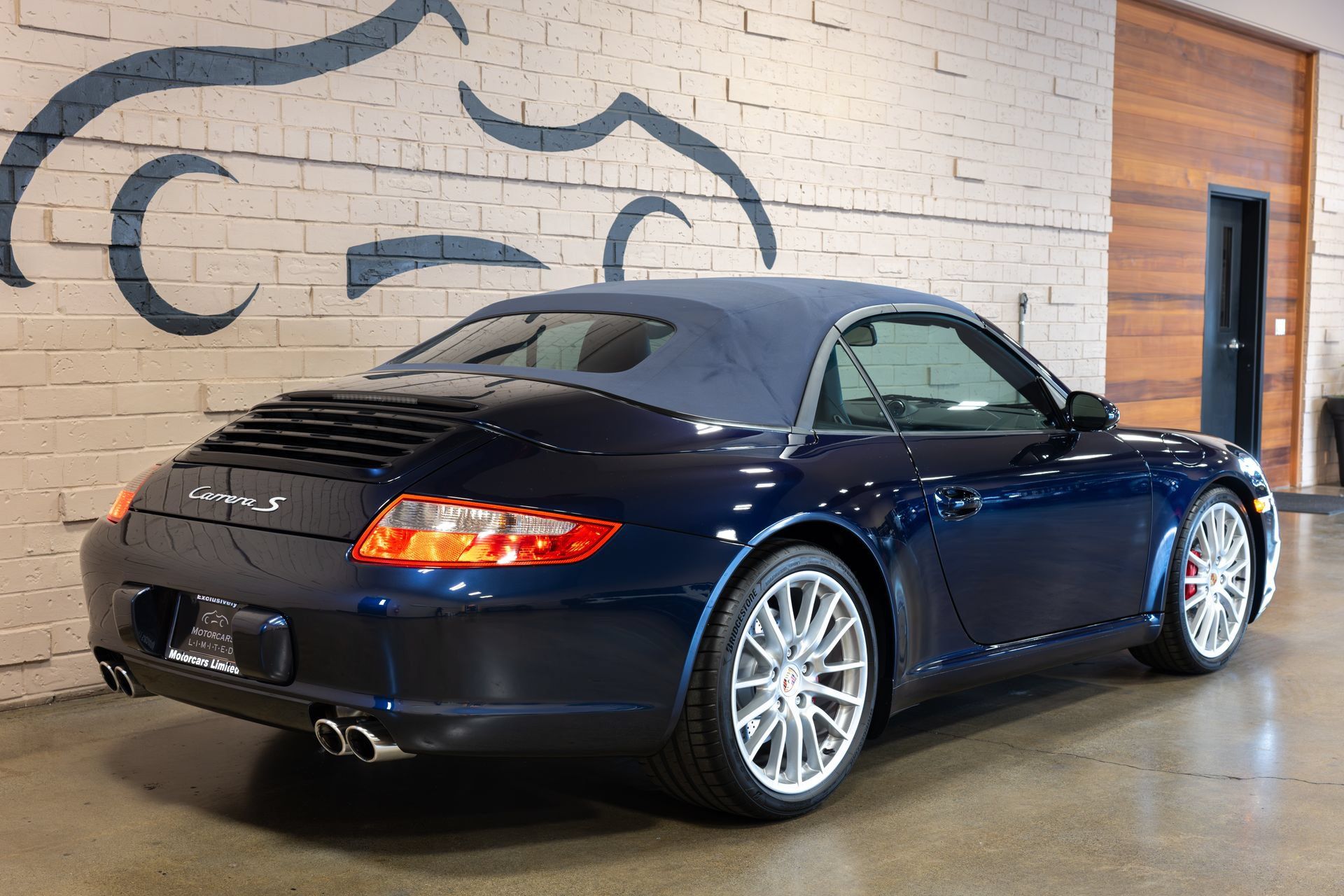Used 2006 Porsche 911 Carrera S RWD image 7