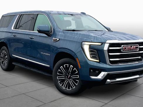 Used 2025 GMC Yukon XL Elevation image 2