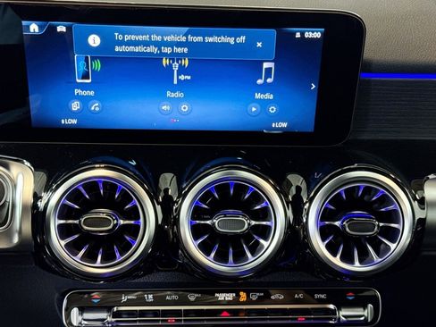 New 2025 Mercedes-Benz GLB 250 4MATIC image 12