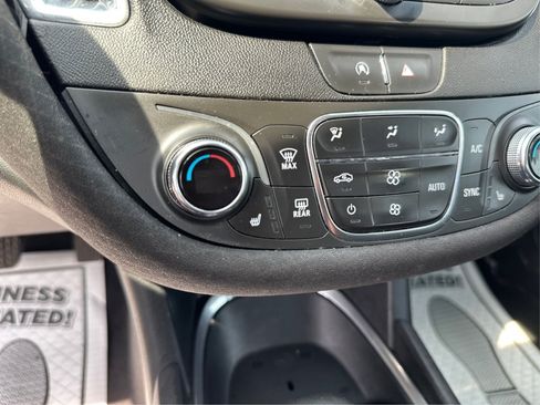 Used 2021 Chevrolet Malibu LT FWD image 13