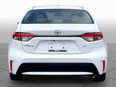Used 2021 Toyota Corolla LE FWD image 5