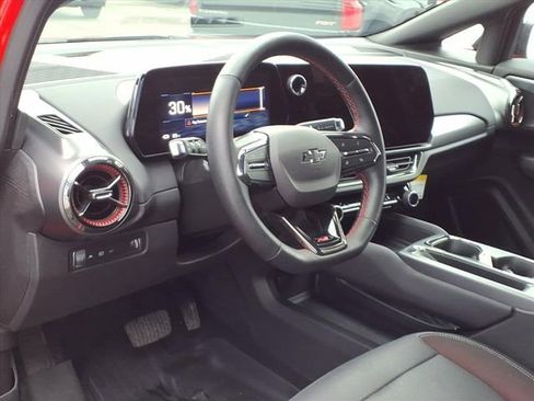 Used 2024 Chevrolet Equinox EV RS image 9