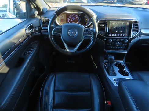 Used 2020 Jeep Grand Cherokee Overland image 5