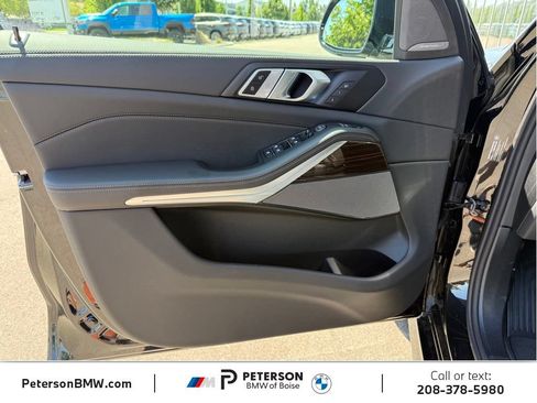 New 2026 BMW X5 xDrive40i w/ M Sport Package AWD/4WD image 17