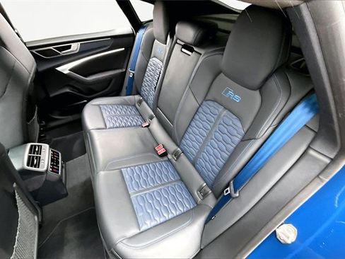 Used 2024 Audi RS 7 Performance w/ Matte Carbon Package image 28