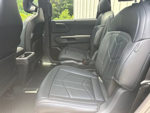 Used 2027 Kia Telluride SX X-Line AWD/4WD image 21