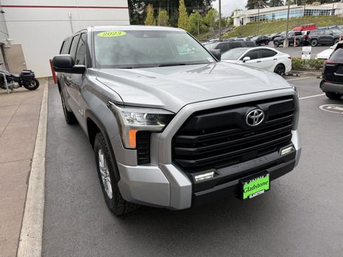Used 2023 Toyota Tundra SR5 w/ SR5 Premium Package RWD image 7