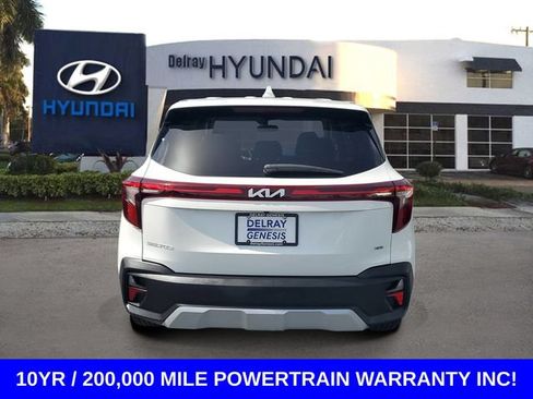Used 2024 Kia Seltos LX AWD/4WD image 5
