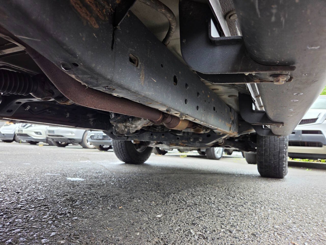 Used 2019 Toyota Tacoma SR AWD/4WD image 16