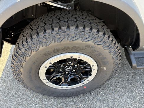 New 2026 Ford Bronco Outer Banks AWD/4WD image 9