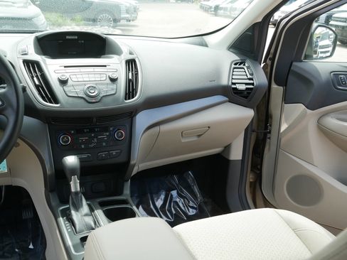 Used 2017 Ford Escape SE AWD/4WD image 22
