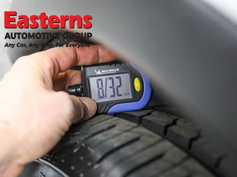 Used 2021 Tesla Model Y Long Range image 26