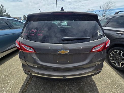 Used 2018 Chevrolet Equinox LT image 3