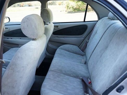 Used 2000 Toyota Corolla CE image 6