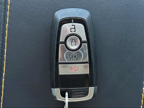 Used 2025 Ford Maverick Tremor AWD/4WD image 9