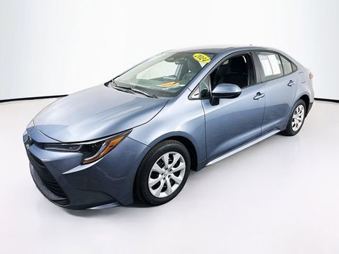 Used 2024 Toyota Corolla LE FWD image 4