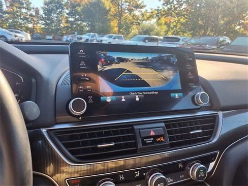 Used 2022 Honda Accord Sport image 16