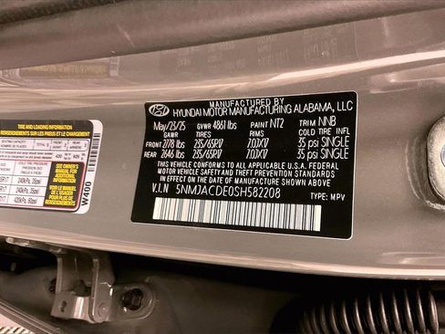 Certified 2025 Hyundai Tucson SE image 29