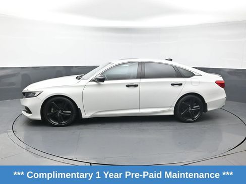 Used 2021 Honda Accord Sport image 2