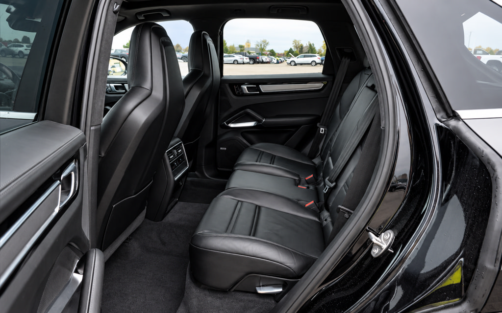Used 2019 Porsche Cayenne Turbo AWD/4WD image 8