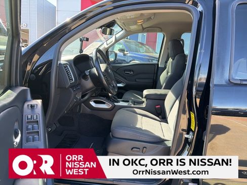 Used 2024 Nissan Frontier SV w/ SV Convenience Package image 13