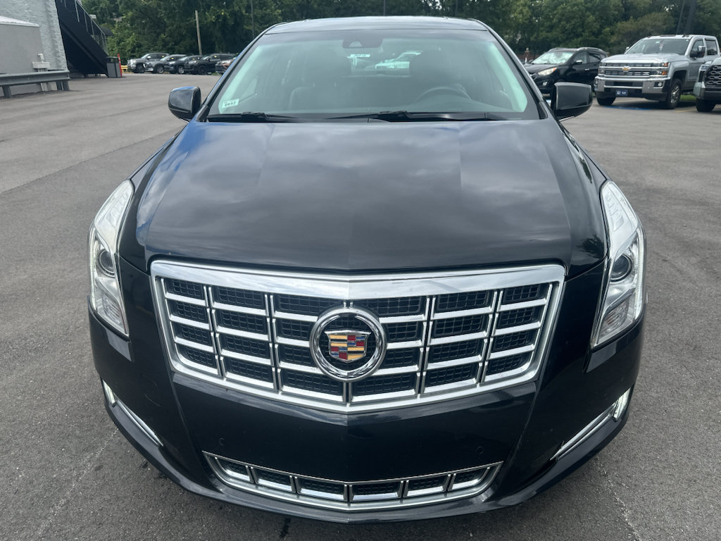 Used 2013 Cadillac XTS Luxury w/ Driver Awareness Package FWD image 3