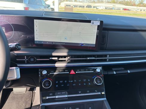 New 2025 Hyundai Santa Fe Limited image 18