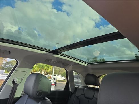 Used 2018 Audi Q5 2.0T Premium Plus w/ Premium Plus Package image 25