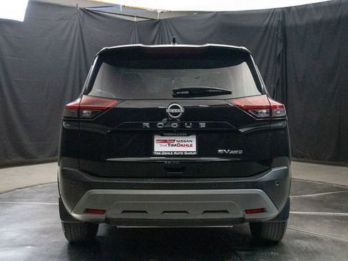 Used 2023 Nissan Rogue SV AWD/4WD image 12