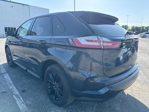 Used 2022 Ford Edge SE w/ Black Appearance Package AWD/4WD image 4