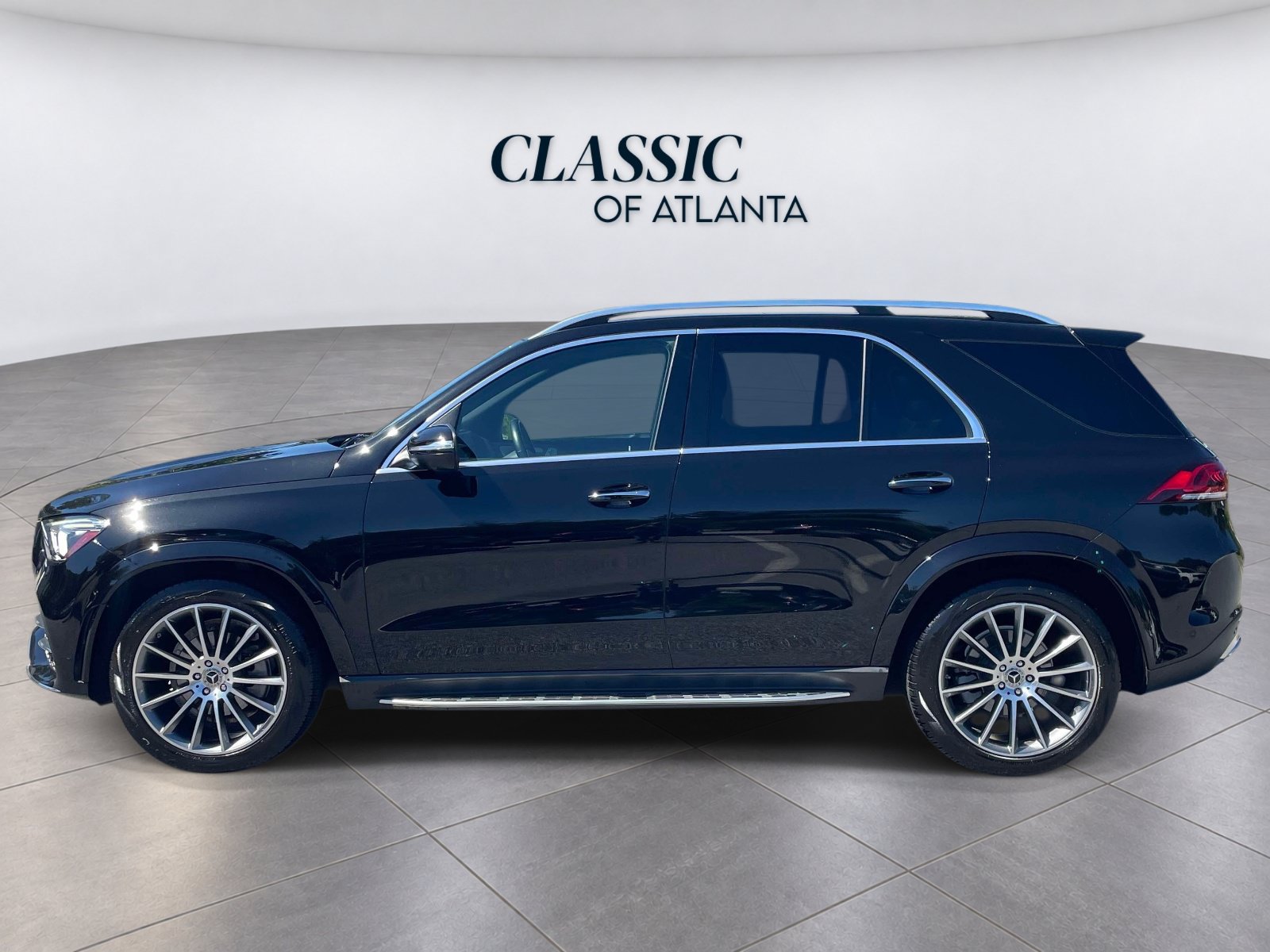 Used 2022 Mercedes-Benz GLE 350 4MATIC image 2