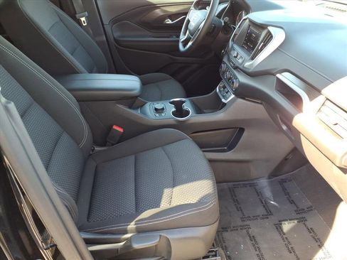 Used 2022 GMC Terrain SLE w/ Driver Convenience Package image 18