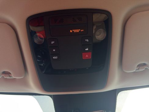 Certified 2024 Kia Carnival EX image 53