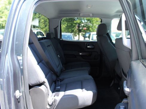 Used 2018 GMC Sierra 1500 SLE w/ SLE Value Package AWD/4WD image 28