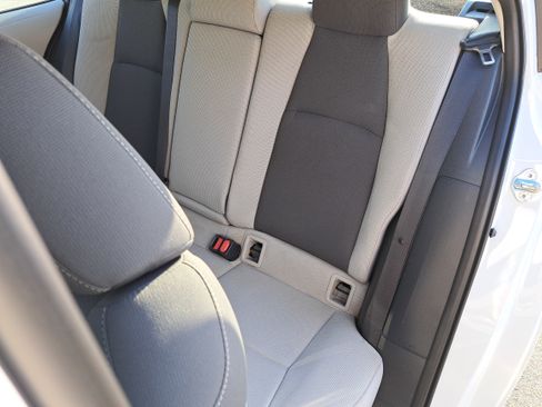 Used 2022 Toyota Corolla LE image 13