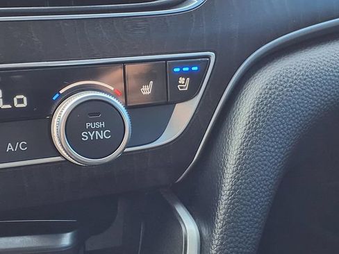 Used 2018 Honda Accord Touring image 14