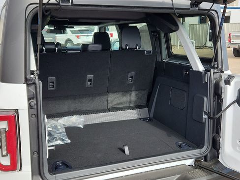 New 2025 Ford Bronco Badlands image 10