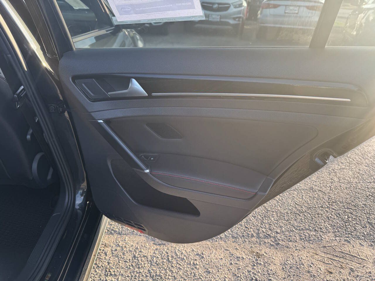 Used 2017 Volkswagen GTI Autobahn FWD image 17