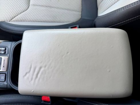 Used 2023 Subaru Forester Premium AWD/4WD image 45