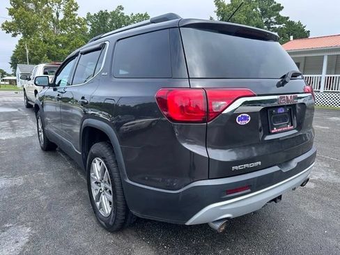 Used 2017 GMC Acadia SLE FWD image 5