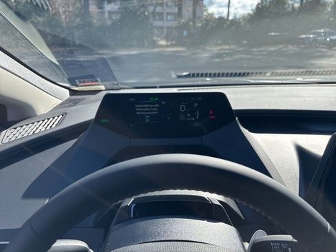 New 2026 Toyota Prius SE image 10